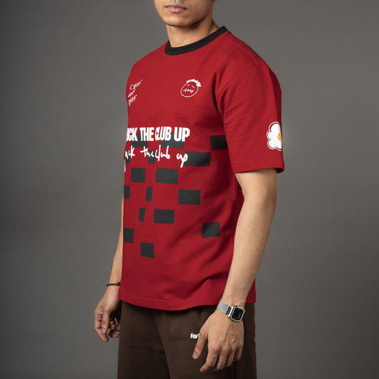 The print is a hand made sketch of elements inspired by Travis's various tracks. The prints are all hand painted, with water based inks which collectively give a Puff & HD look. The black contrast rib collar gives the tee a more jersey inspired look.
FABRIC– 260 GSM Terry Fabric.