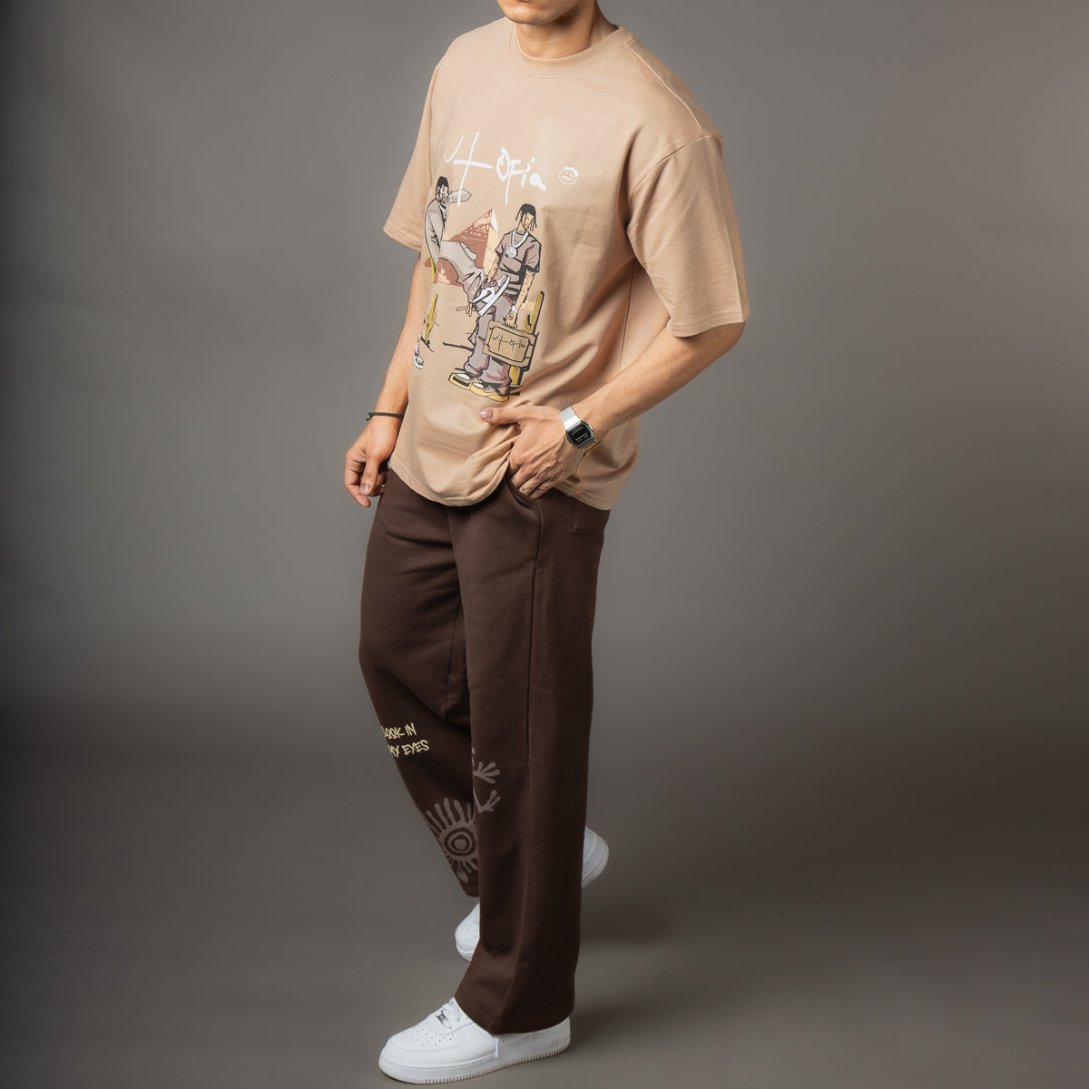 Utopia Briefcase Beige Tee