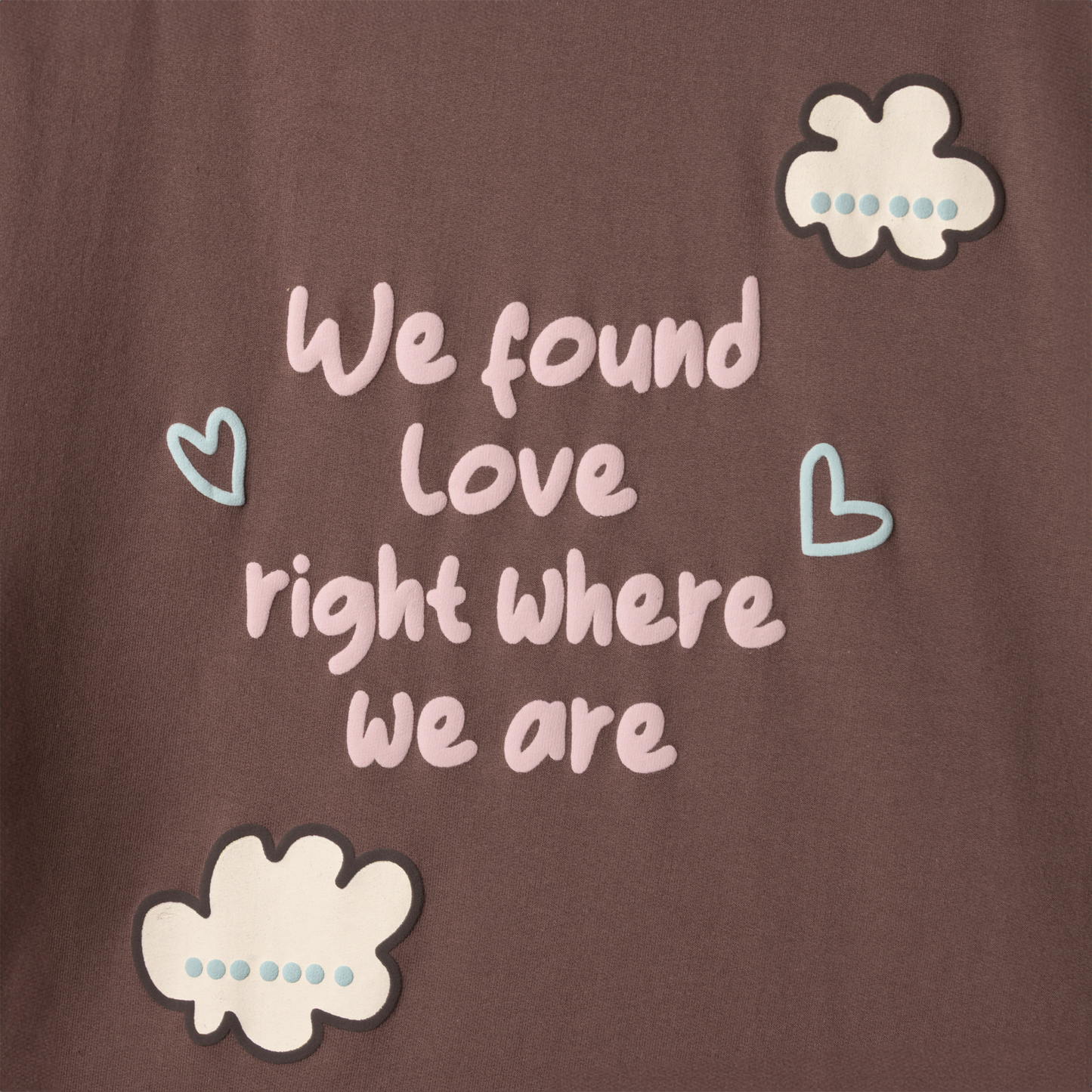 Front and back designs featuring human figures and phone cords symbolise love and togetherness. Hand-printed with puffed effects for an elevated and premium design finish. The dark rose hue complements the romantic theme, adding a timeless touch.
FABRIC –260 GSM Cotton Terry Fabric