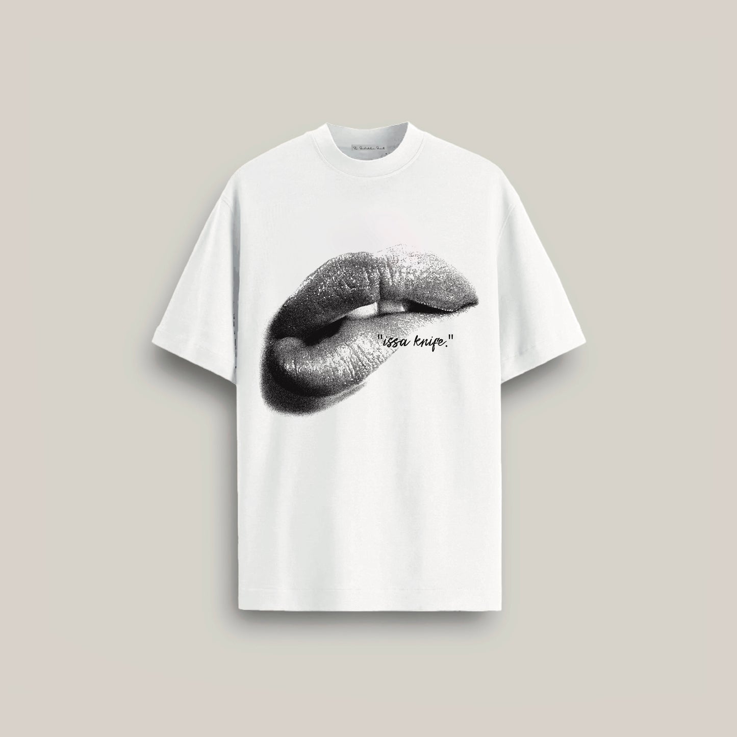 Issa Knife! Oversized Tshirt
