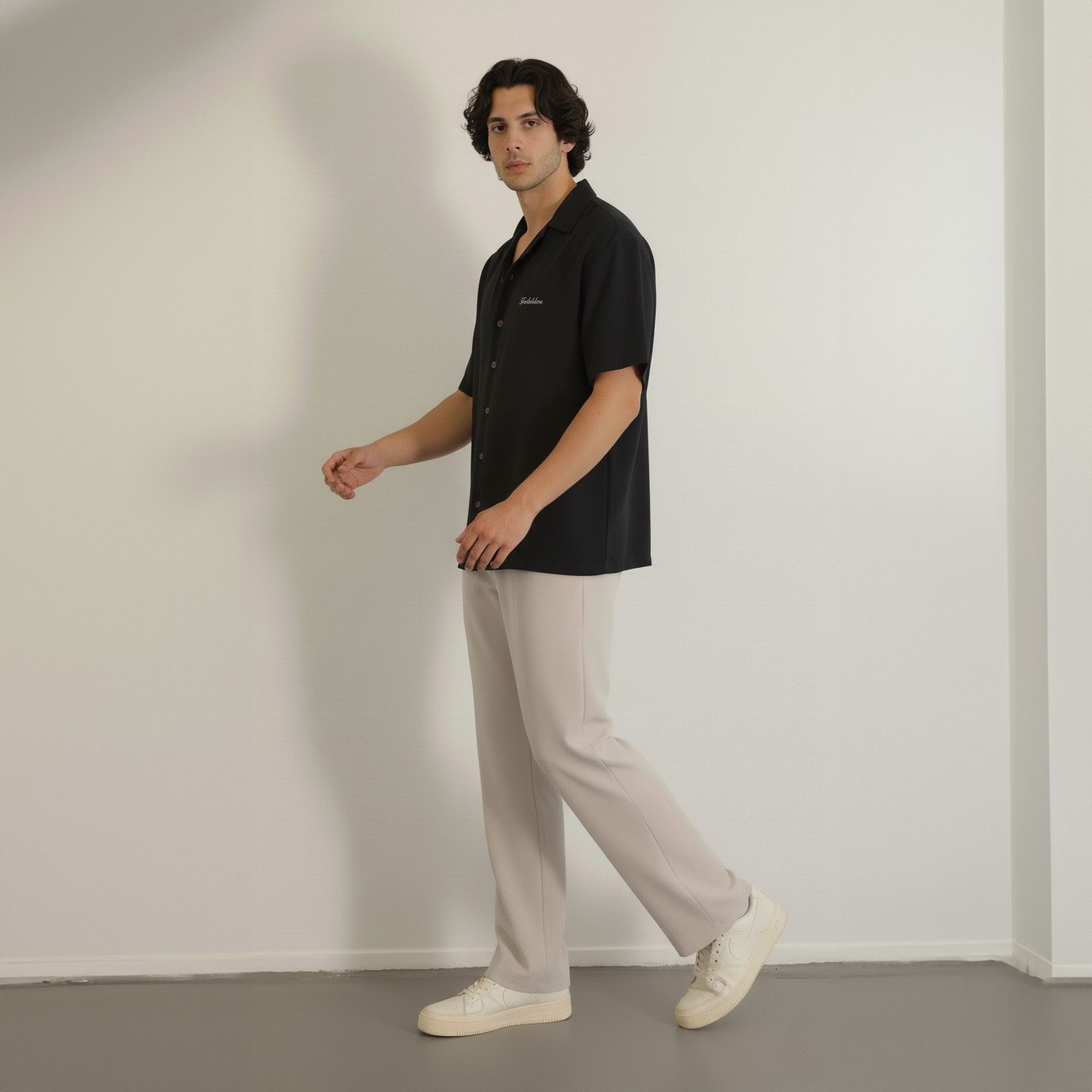  The design is a simple HD logo on the chest to elevate the look which can simply be paired with our Cypress Straight Pants

FABRIC - Shirt is made of High-Quality Armani fabric 